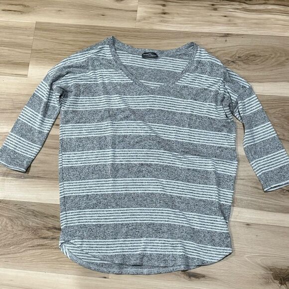 Stitch Fix Market & Spruce Grey Striped Dolman Top Women’s Medium - Picture 2 of 4